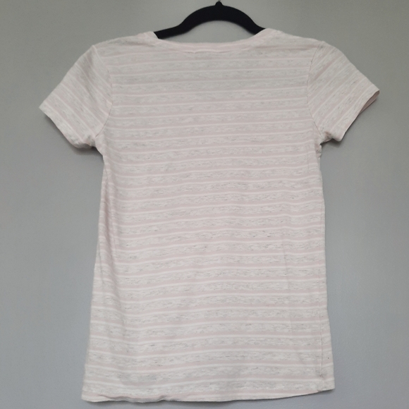 🖤 F21 Fitted V-neck Tee - 🖤 Bundle - Picture 6 of 6